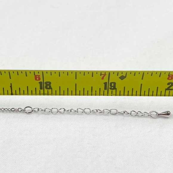 NEW Flower Necklace kids - Picture 2 of 2